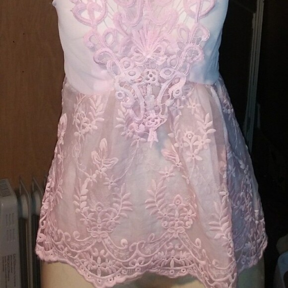 Royalty Has It Embroidery Tops Pink M - Picture 4 of 7